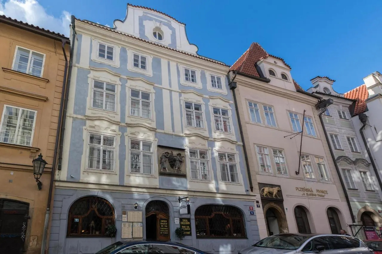 Apartment Husova 15 Prague 0*,